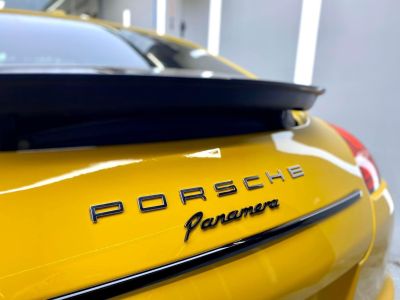Chính chủ cần bán xe Porsche Panamera 3.6 V6 model 2011 màu vàng nội thất vàng kem